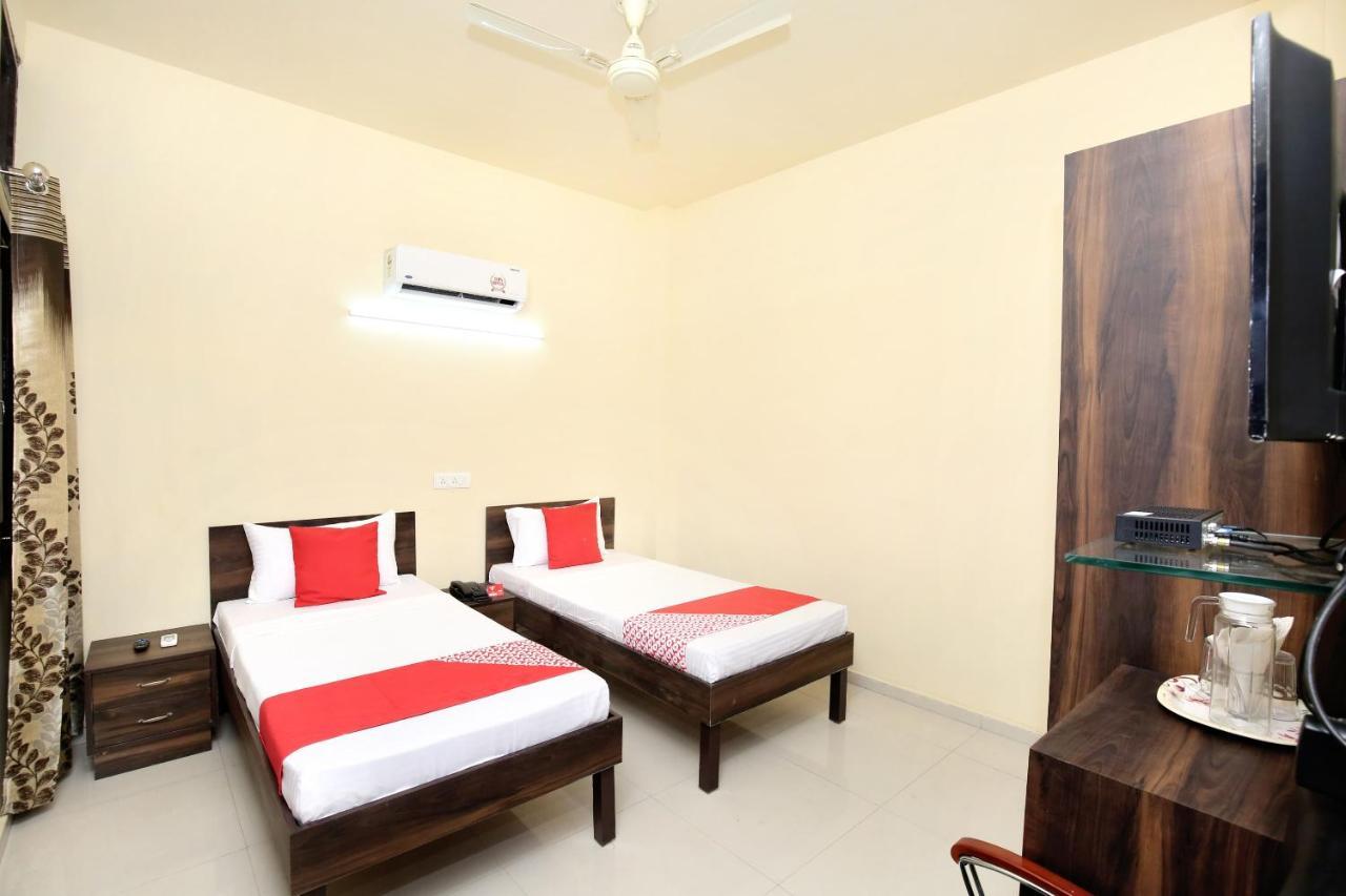 Oyo 16126 Aanantham Hotel Ludhiana Exterior photo